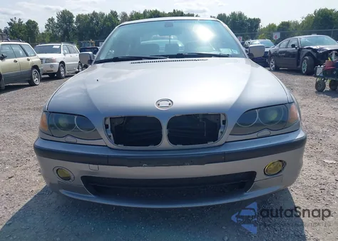 2005 BMW 330Xi from USA, damaged, VIN WBAEW53435PG12112